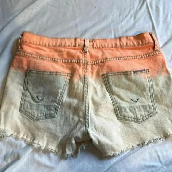 Hudson Moss Midrise raw hem orange ombré denim shorts size 26 - Picture 5 of 6